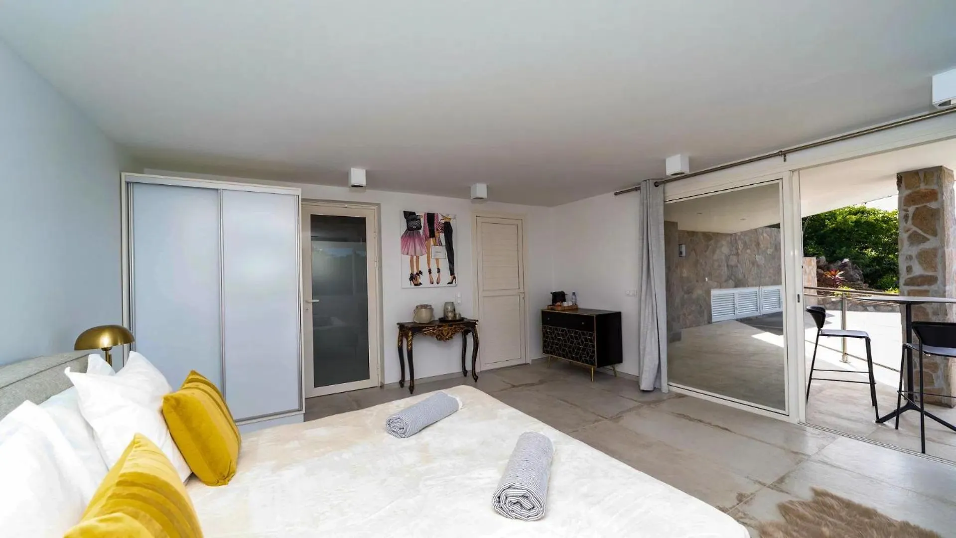 Superb Sea Views Villa with Amazing Amenities Γουσταβία